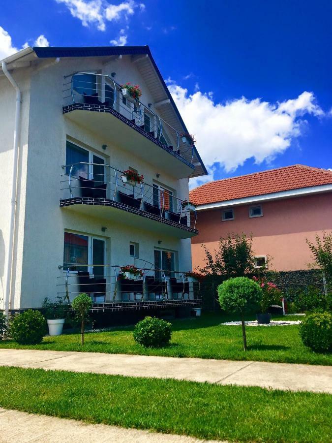 Vila Mosel 2 Mai Exterior photo